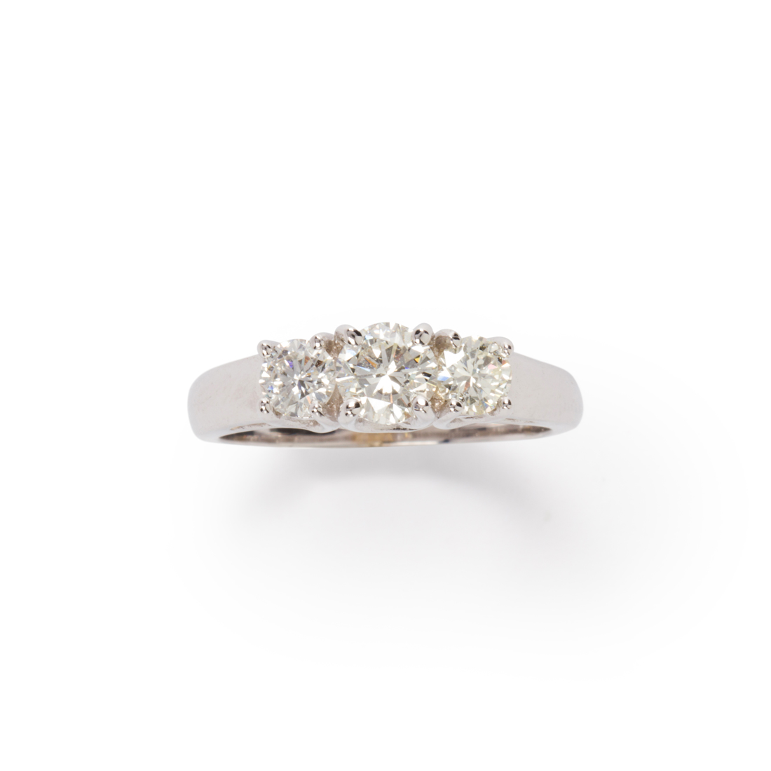 Appraisal: A DIAMOND AND FOURTEEN KARAT WHITE GOLD RING A diamond