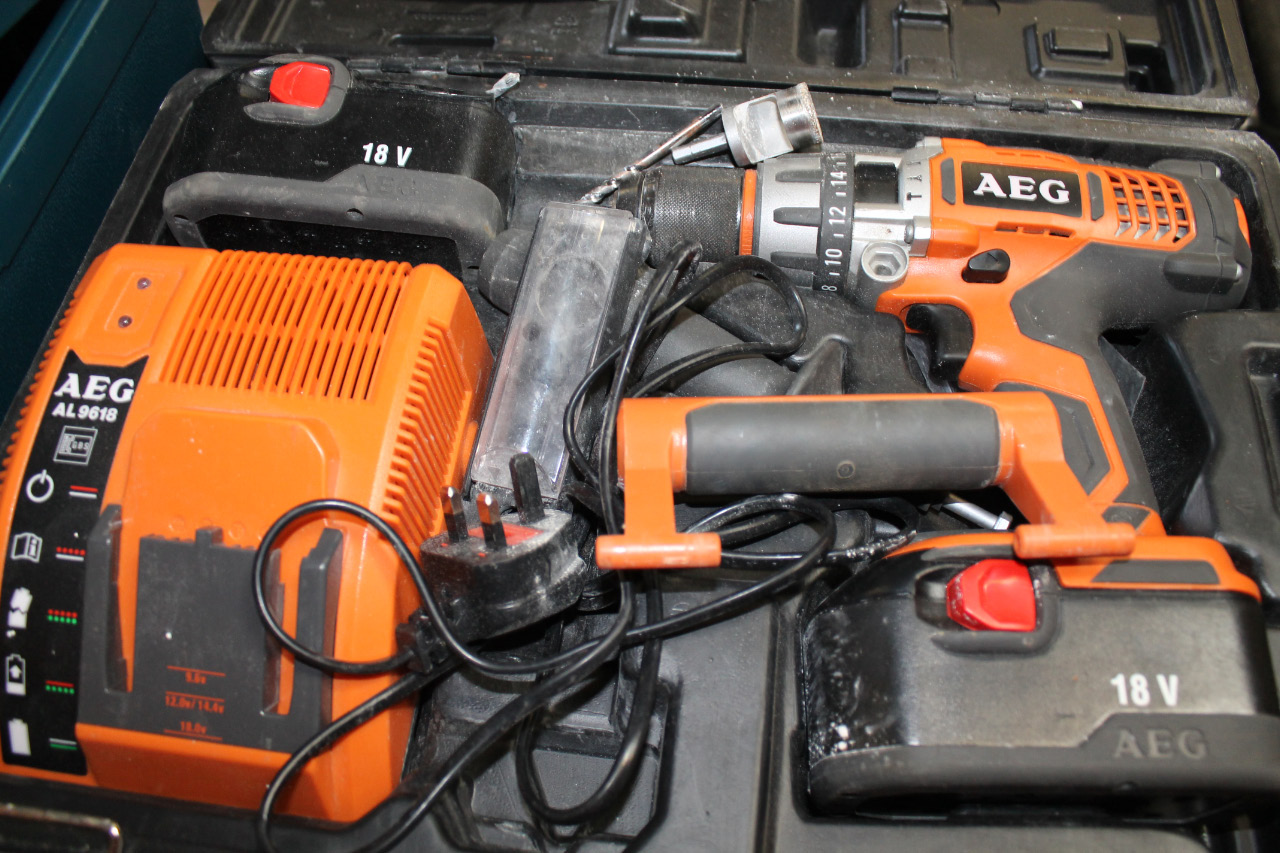 Appraisal: An AEG volt drill driver with two batteries and charger