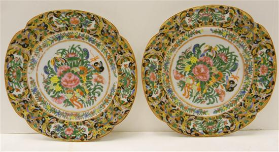 Appraisal: Pair of Chinese Export plates with butterfly decoration four lobed