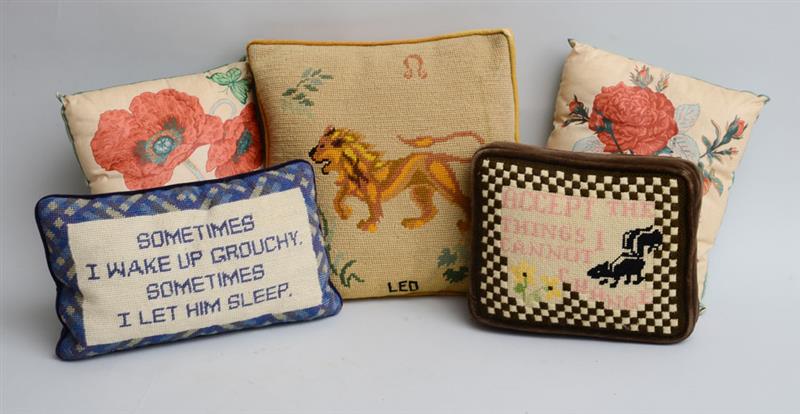 Appraisal: GROUP OF TWENTY-FOUR MISCELLANEOUS PILLOWS Including a pair of Quadrille