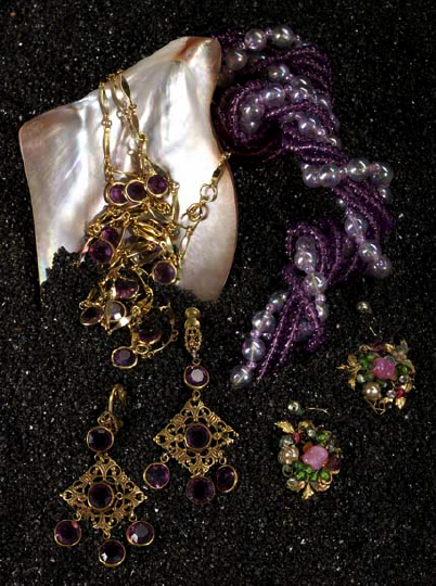 Appraisal: Long Gold-Toned and Faux Amethyst Chain Necklace ca in the