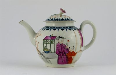 Appraisal: A Worcester teapot and cover painted with two Chinese figures