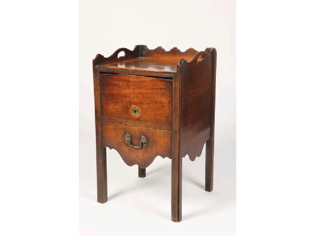 Appraisal: A GEORGE III MAHOGANY TRAY-TOP BEDSIDE CUPBOARD of good colour