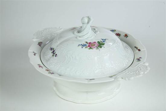 Appraisal: PORCELAIN TUREEN Marked with the double crossed sword mark for