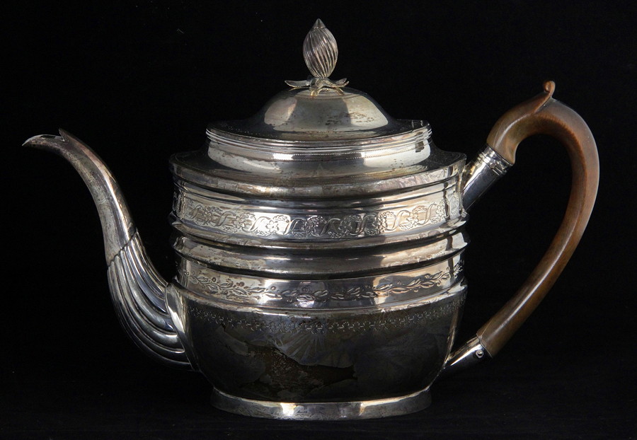 Appraisal: A George III silver teapot Robert David Samuel Hennell London