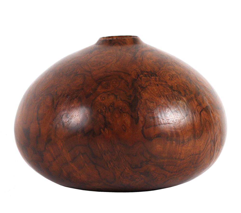 Appraisal: DAVID ELLSWORTH BURL WALNUT TREE BOWLThe underside inscribed Ellsworth -