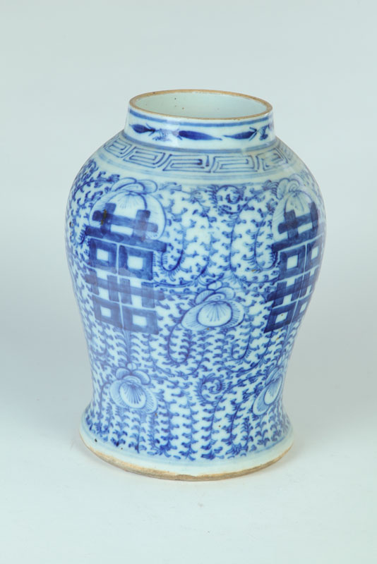 Appraisal: LARGE JAR China late th-early th century porcelain Hand decorated