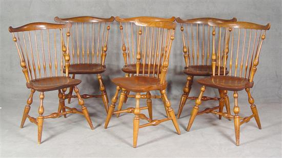 Appraisal: Six Wallace Nutting Windsor Side Chairs th Century Scooped shield