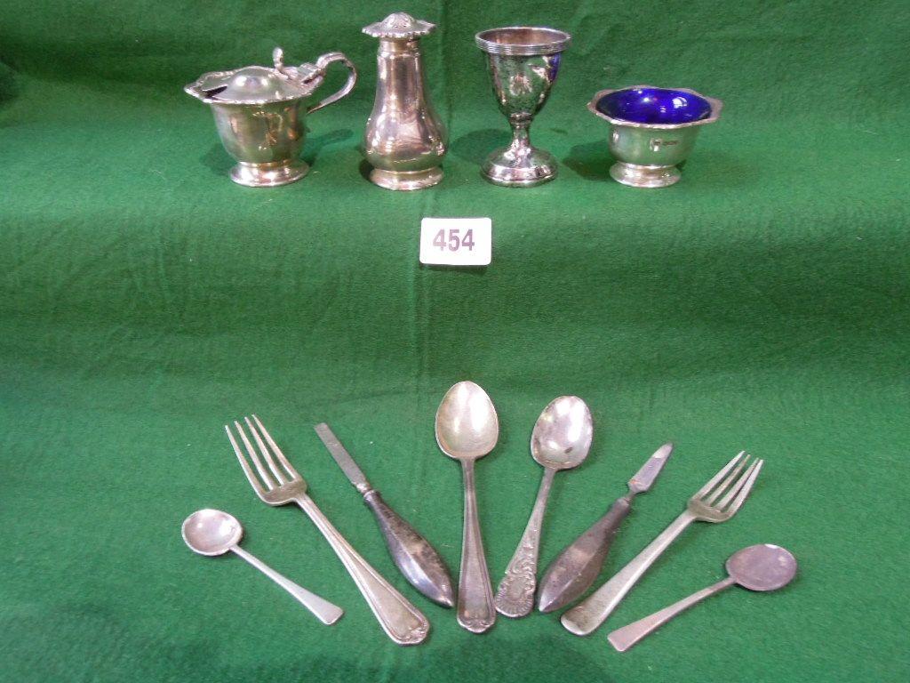 Appraisal: A mixed selection of silver consisting of a mustard pot