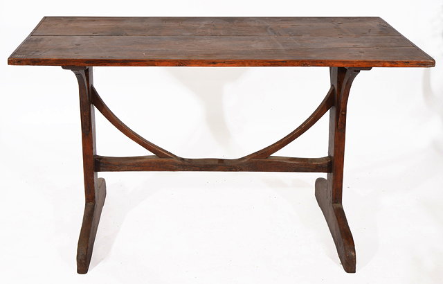 Appraisal: AN OLD COUNTRY MADE RECTANGULAR TOPPED SIDE TABLE with trestle