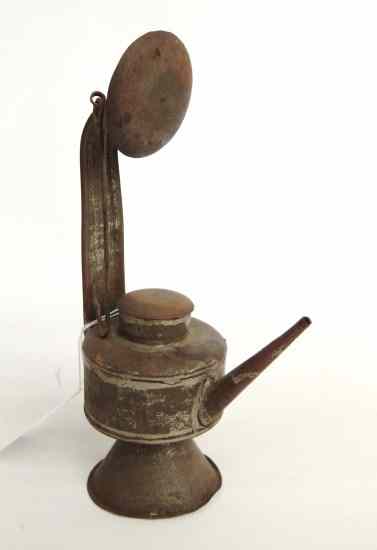 Appraisal: th c tin whale oil lamp '' Ht