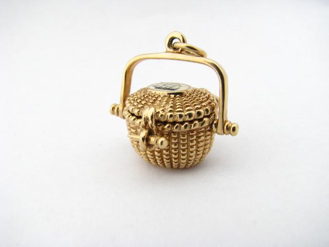 Appraisal: K Yellow Gold Nantucket Basket Charm with scrimshaw