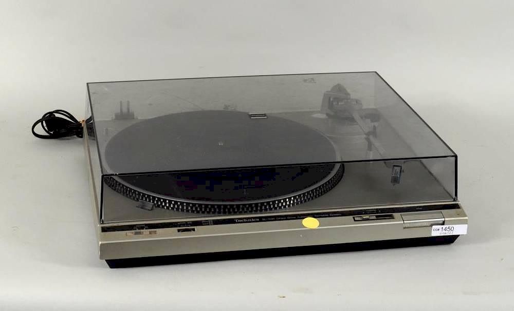 Appraisal: Technics SL-D Direct Drive Turntable Technics SL-D direct drive turntable