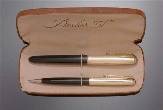 Appraisal: SET FOUNTAIN PEN AND PENCIL PARKER ca Gold-plated K Fountain