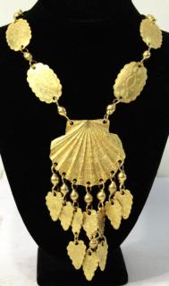 Appraisal: Hattie Carnegie Vintage Gold The scallop-shell form pendant suspending seven