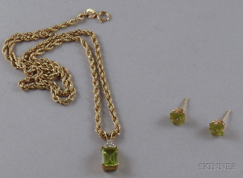 Appraisal: Pair of kt Gold and Peridot Earstuds and a Similar