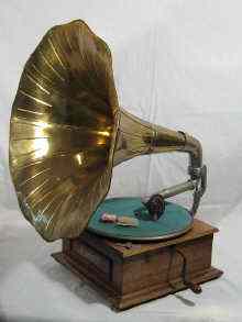 Appraisal: ' The Aviator '' a wind up gramophone with large