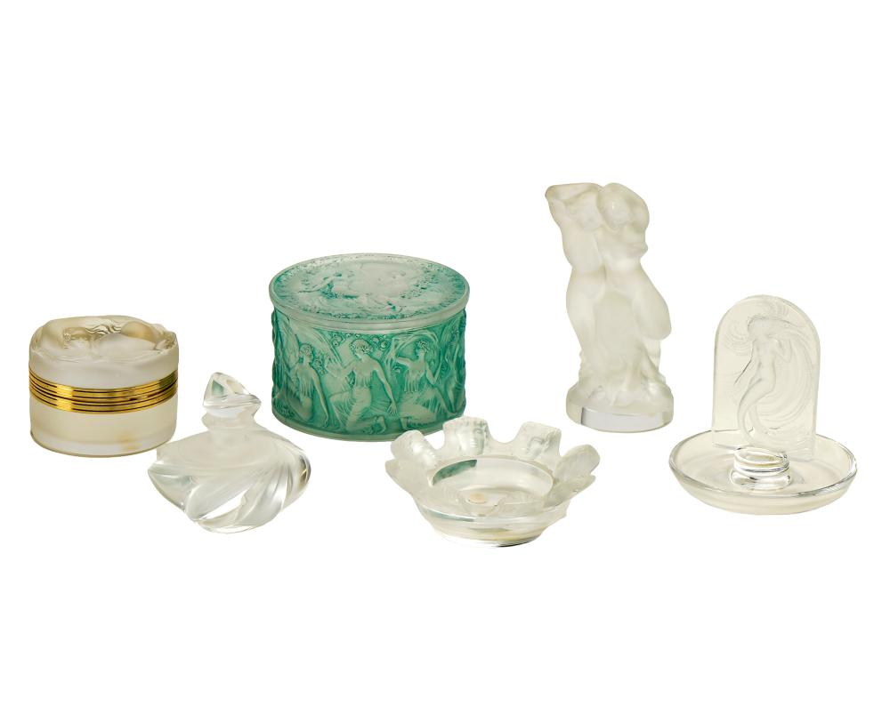 Appraisal: SIX LALIQUE GLASS ARTICLEScomprising a green-patinated Figurines et Voiles round