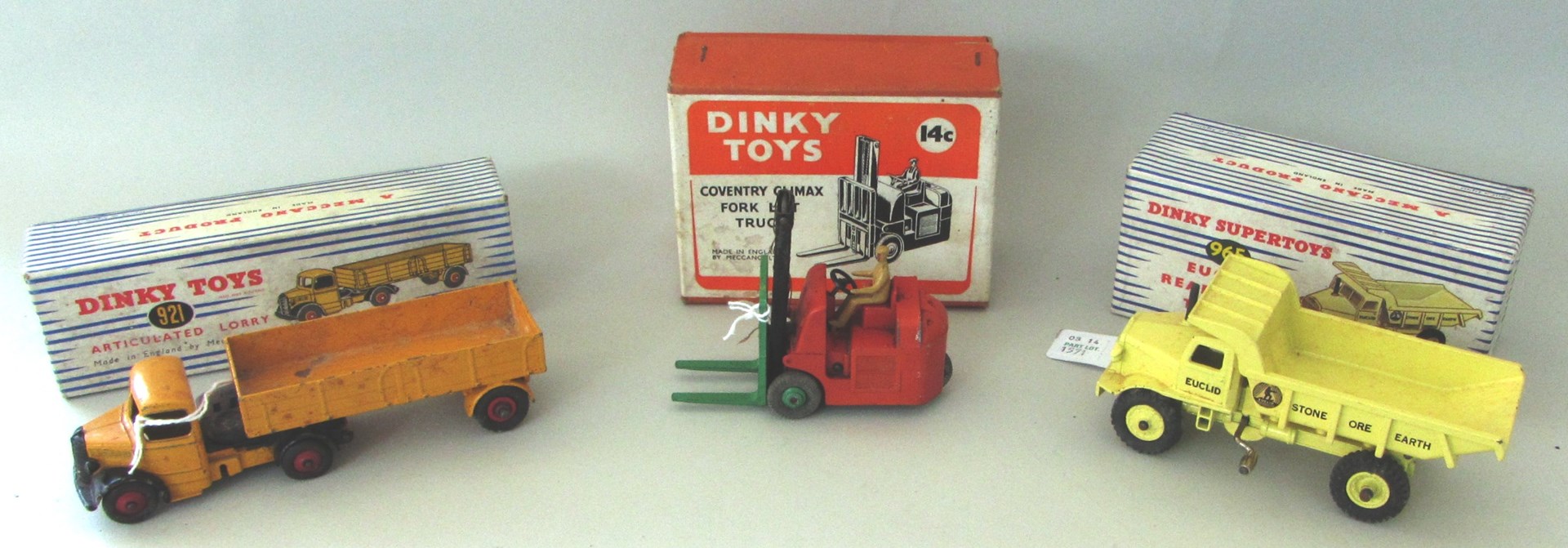 Appraisal: A Dinky Articulated lorry yellow livery boxed a Dinky Euclid