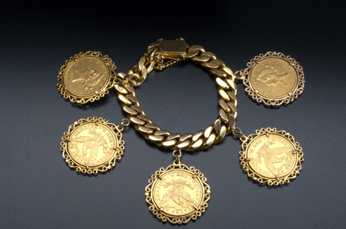 Appraisal: American ten-dollar gold coin bracelet solid k yg links Five