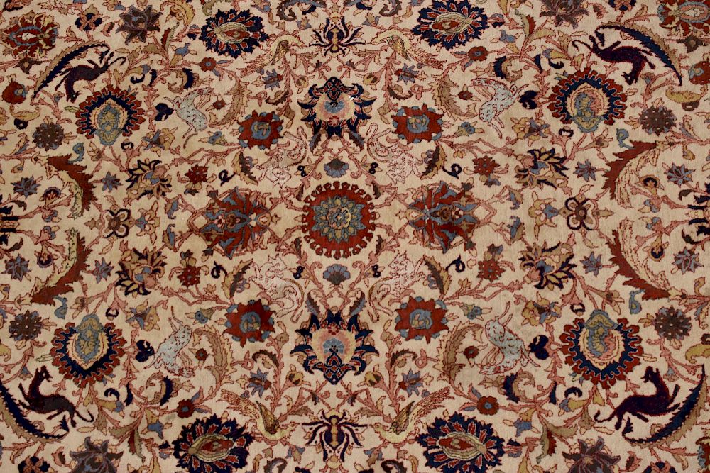 Appraisal: Large Persian Rug Large Iranian rug th c With a