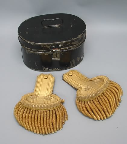 Appraisal: Cased set of Civil War era naval epaulettes Epaulettes manufactured