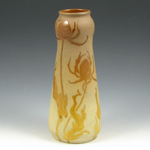 Appraisal: Scarce Roseville Fujiyama - vase with autumnal decoration on a