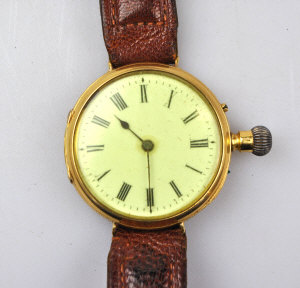 Appraisal: A gent's k wristwatch with Swiss movement on later leather