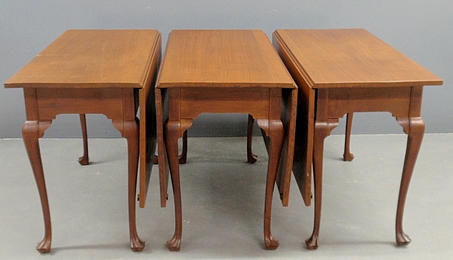 Appraisal: - Fine Chippendale style walnut bench-made three-part banquet table with