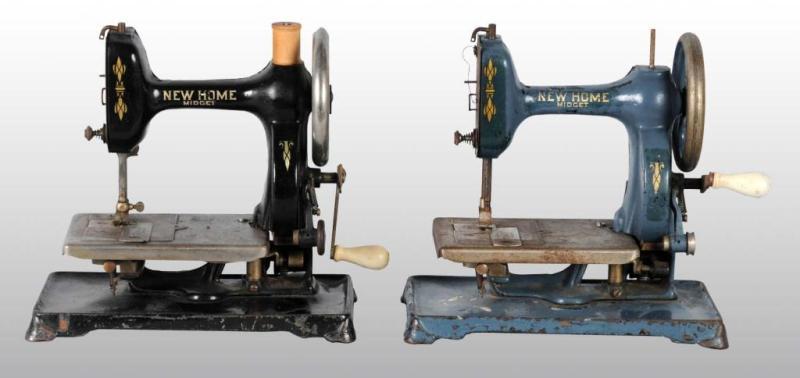 Appraisal: Lot of Metal New Home Midget Sewing Machines Description Both