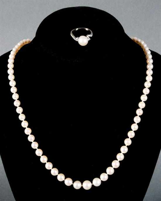 Appraisal: Lady's cultured pearl necklace together with a gold diamond and