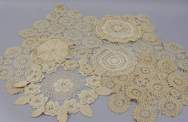 Appraisal: Four Crochet Lace Doilies and a Five-piece Crochet Lace Table