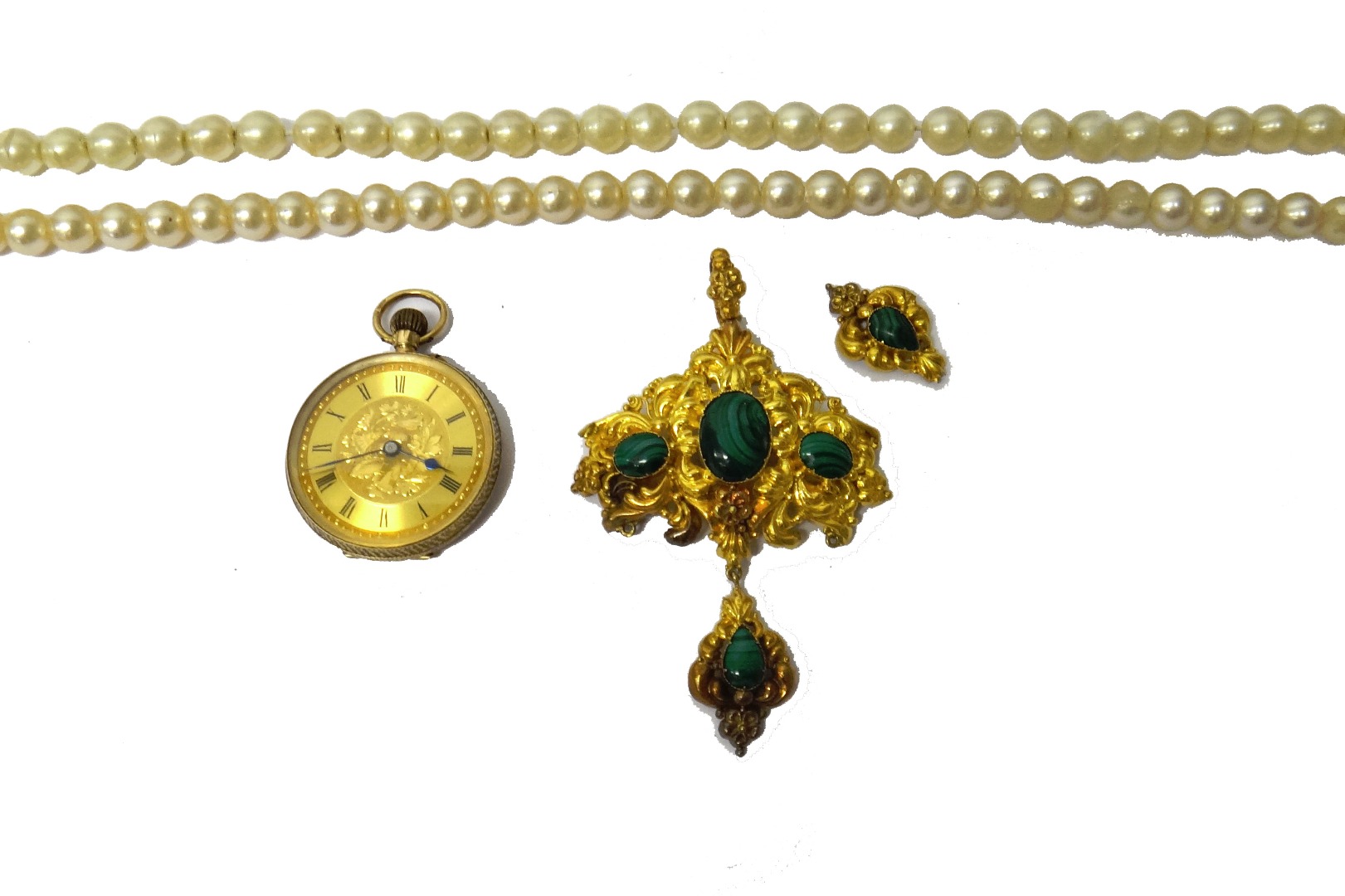 Appraisal: A Victorian gold and malachite set pendant the front fitted