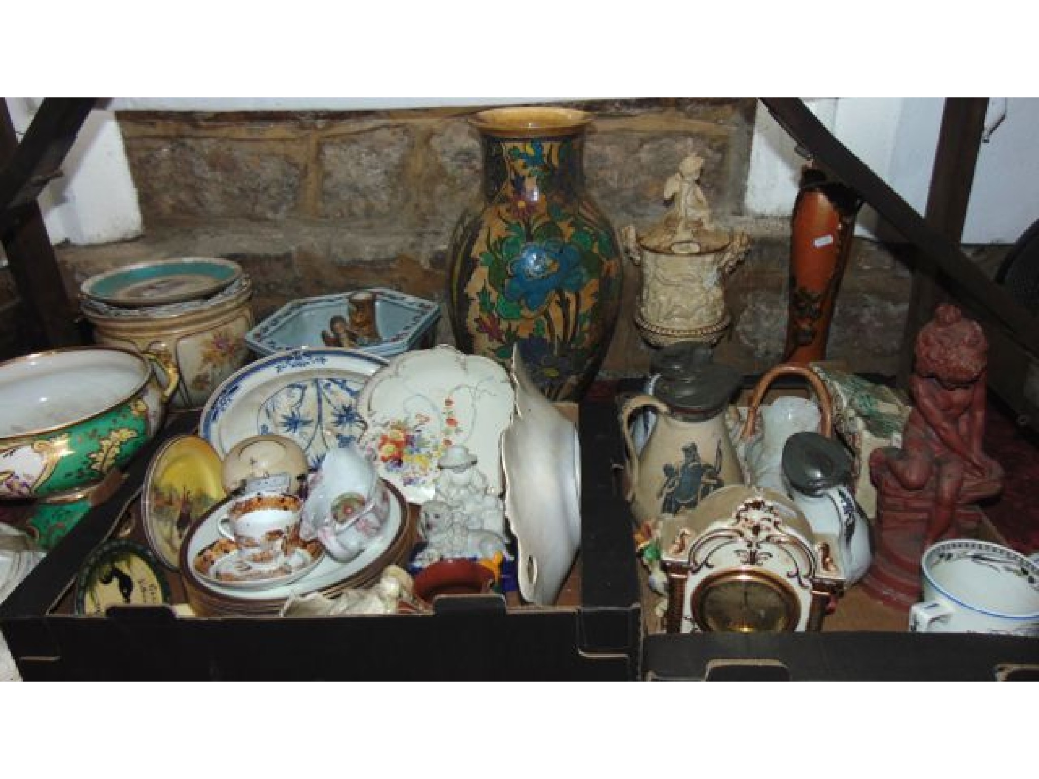 Appraisal: An extensive collection of th century and other ceramics including