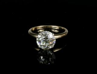 Appraisal: LADY'S RING K Yellow Gold and Diamond Solitaire Ring set