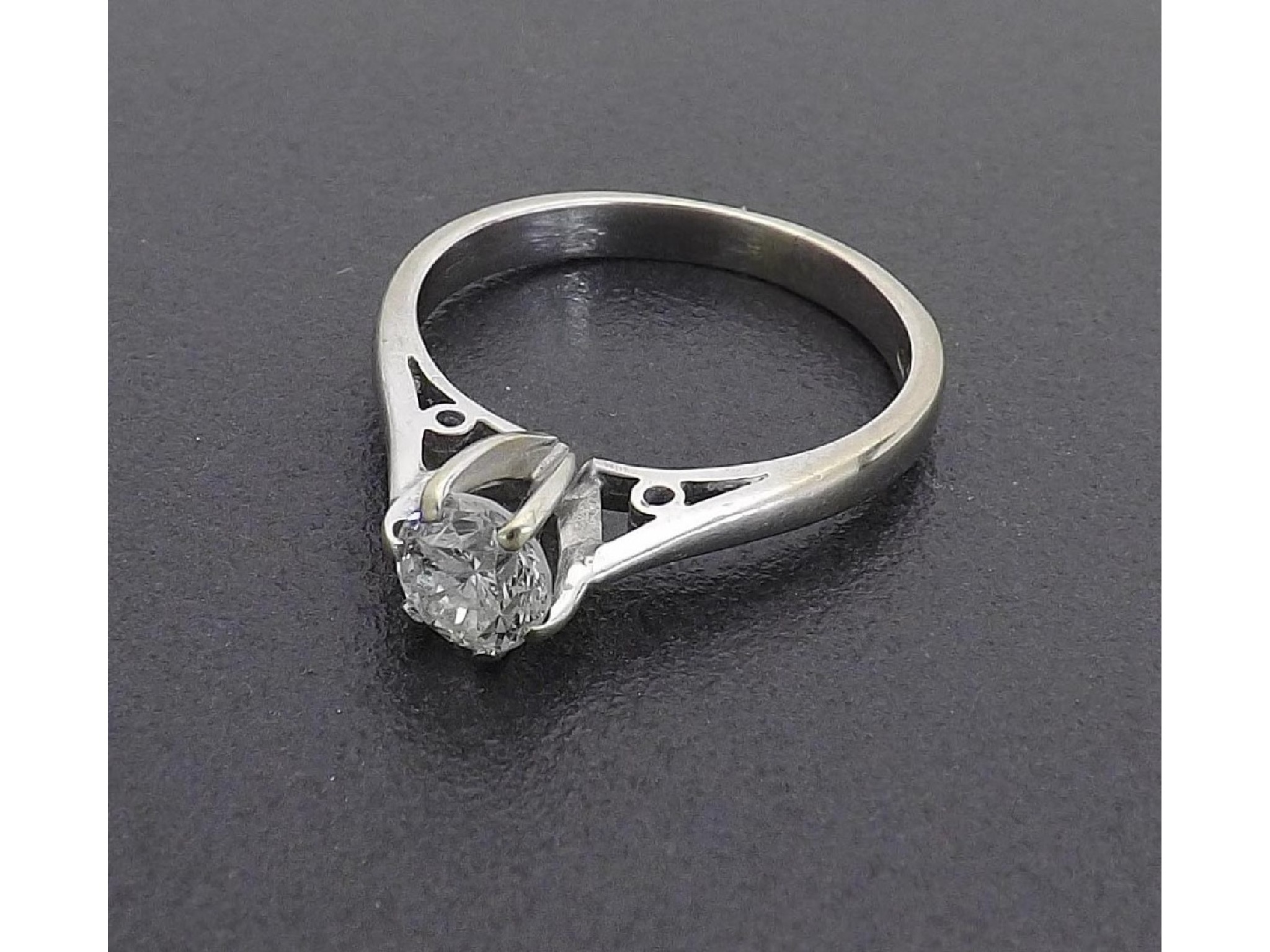 Appraisal: k white gold solitaire stone brilliant-cut diamond ring ct approx