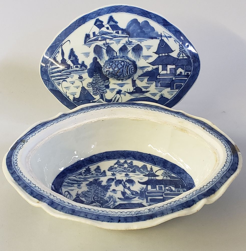 Appraisal: th Century Chinese Canton Blue and White Covered Vegetable Dish