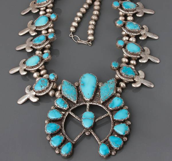 Appraisal: A collection of two turquoise and silver Native American necklaces