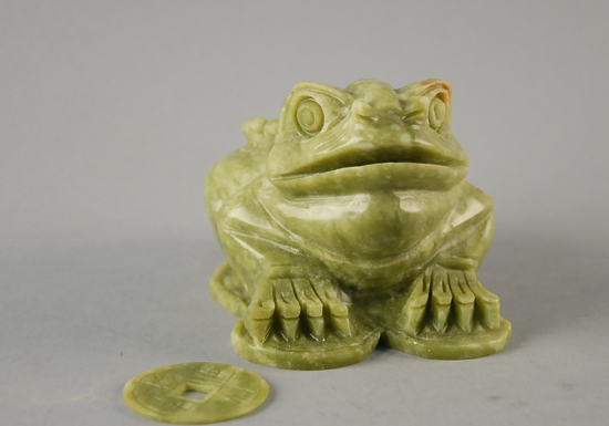 Appraisal: An Asian Carved Green Stone Frog possibly jade and having