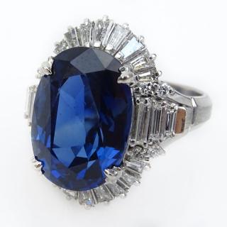 Appraisal: GIA Certified Carat Natural Unheated Oval Cut Sapphire Carat Tapered