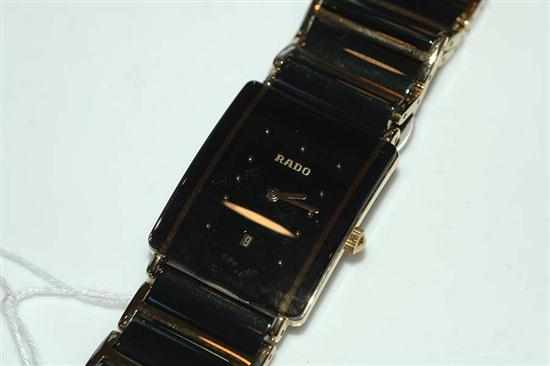 Appraisal: A RADO QUARTZ WRISTWATCH TO A CERAMIC AND GOLD PLATED