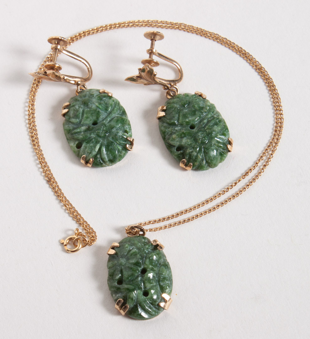 Appraisal: Carved jade and gold necklace matching earrings necklace - in