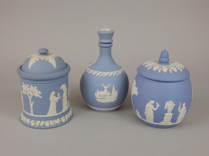 Appraisal: Various items of Wedgwood blue Jasperware to include a humidor