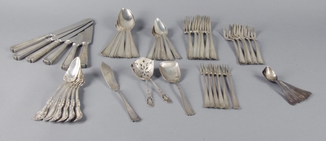 Appraisal: Set of Gorham Etruscan Sterling Flatware Including forks knives teaspoons