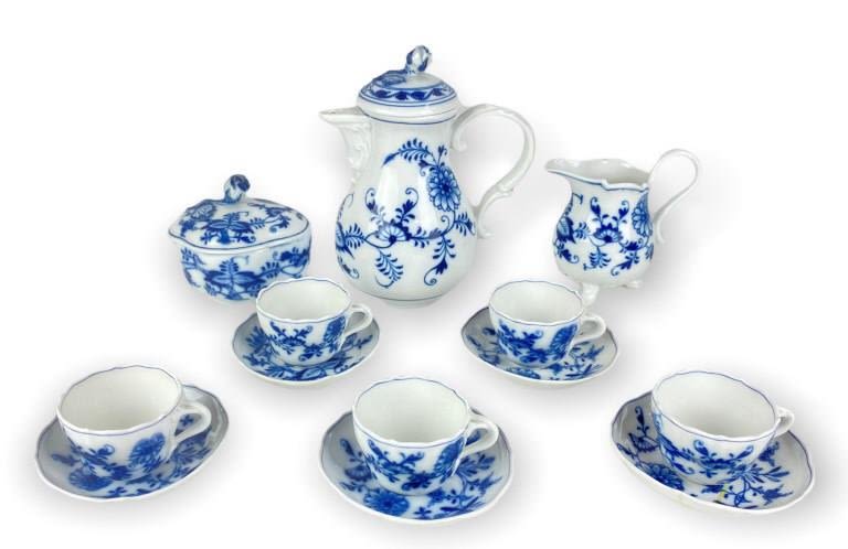 Appraisal: pc Meissen Blue Onion Tea SetSet is overall in good