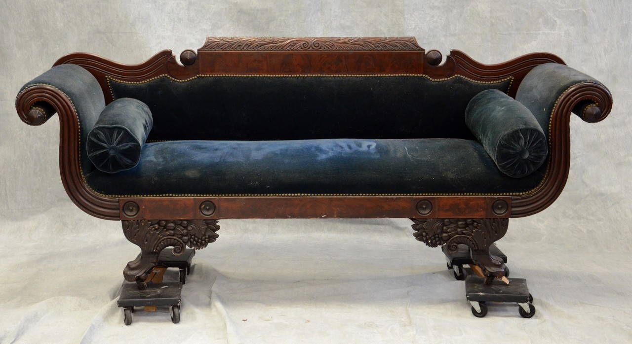 Appraisal: Carved mahogany Federal American sofa with acanthus carved crest rail