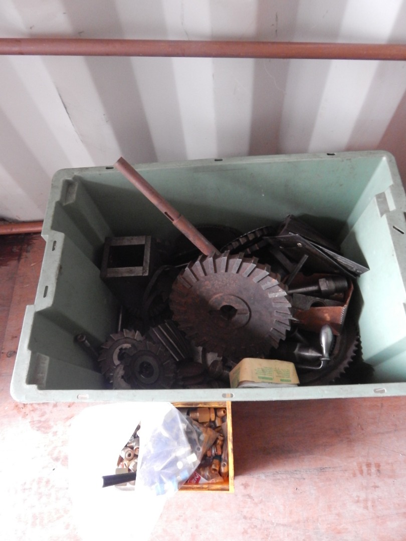 Appraisal: Miscellaneous bits and tools cogs heavy duty workings live steam