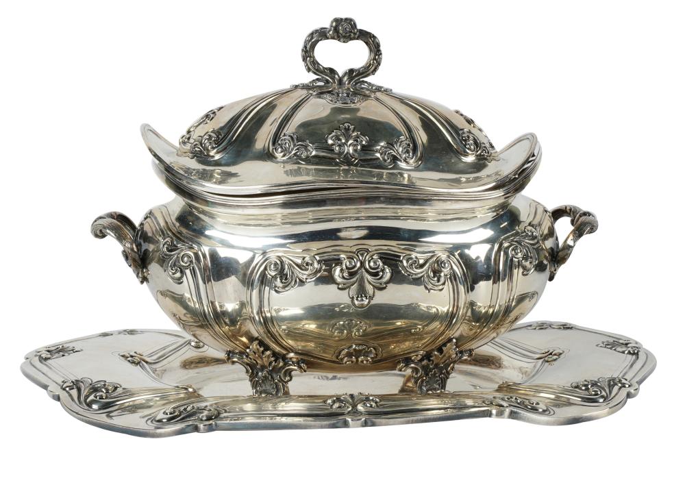 Appraisal: ITALIAN STERLING SILVER TUREEN UNDERPLATEmaker's registration number Milan further marked