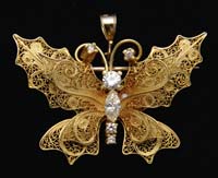 Appraisal: KT GOLD DIAMOND PENDANT BROOCH Very pretty butterfly design pendant