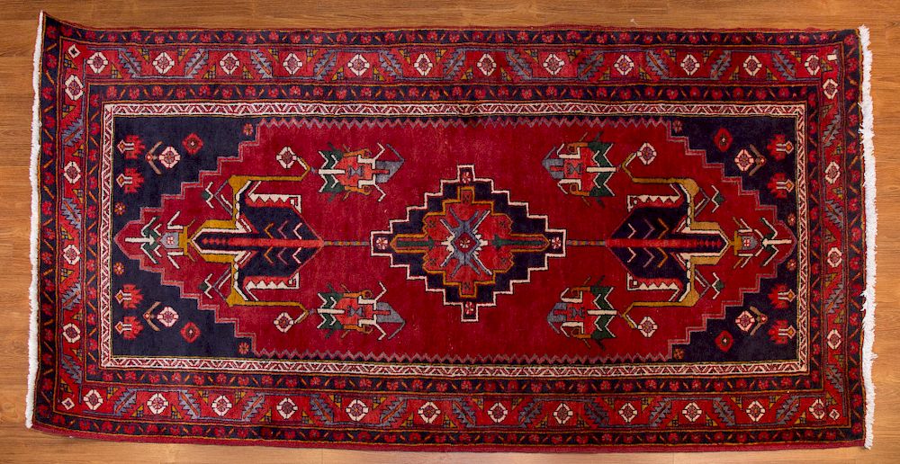 Appraisal: Serab Rug approx x Iran circa Condition Excellent condition Other